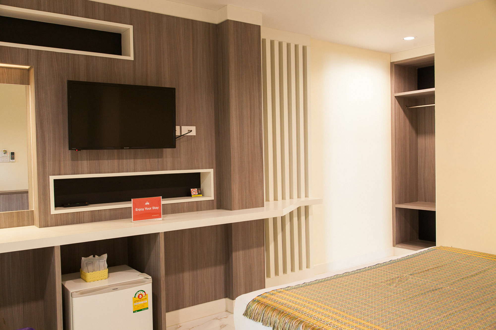 Zen Rooms Samsen 3 Bangkok Eksteriør billede
