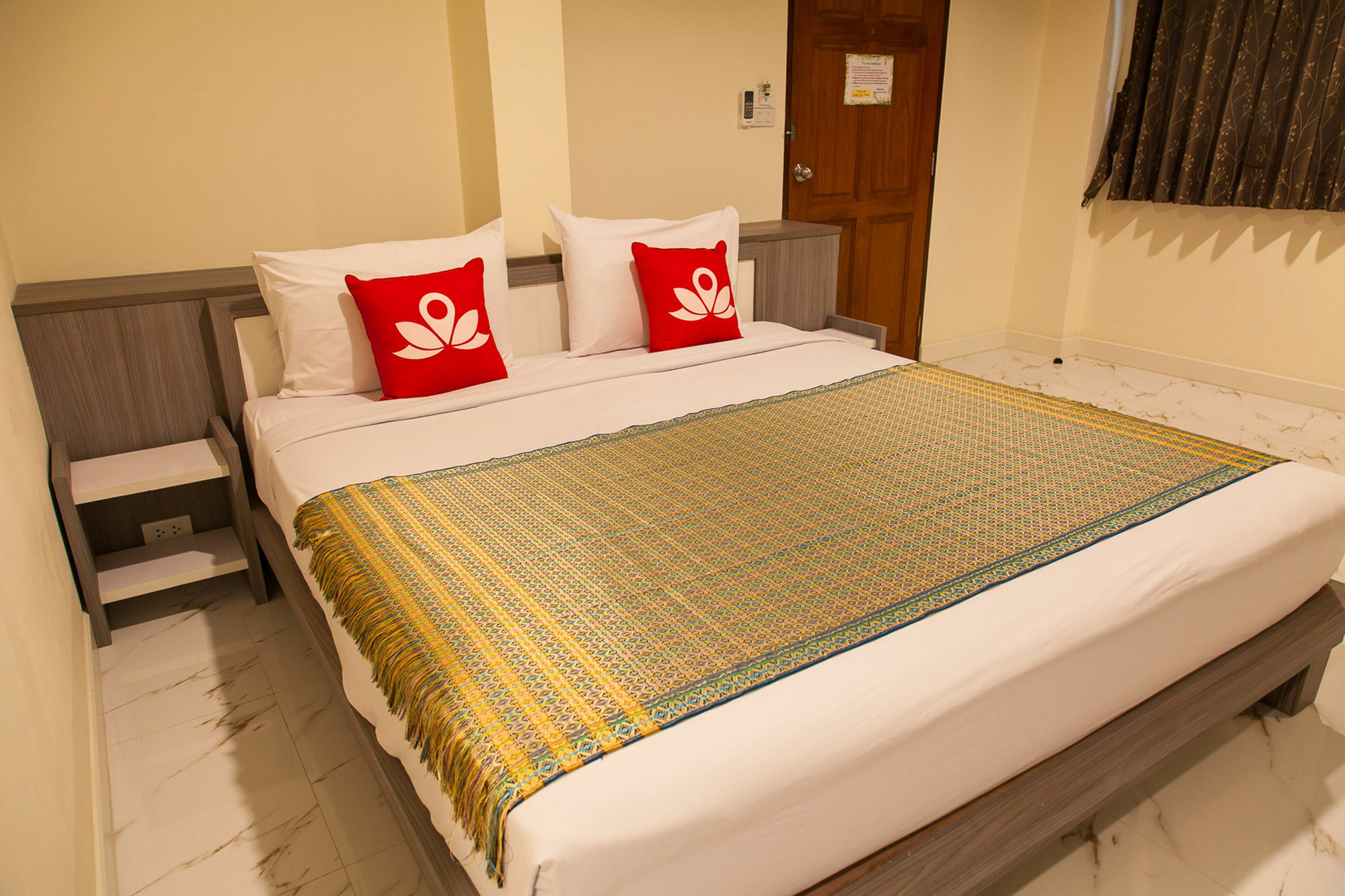 Zen Rooms Samsen 3 Bangkok Eksteriør billede